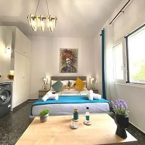 artzy-petit-apartment-close-to-the-center.rethymnohotels.net/